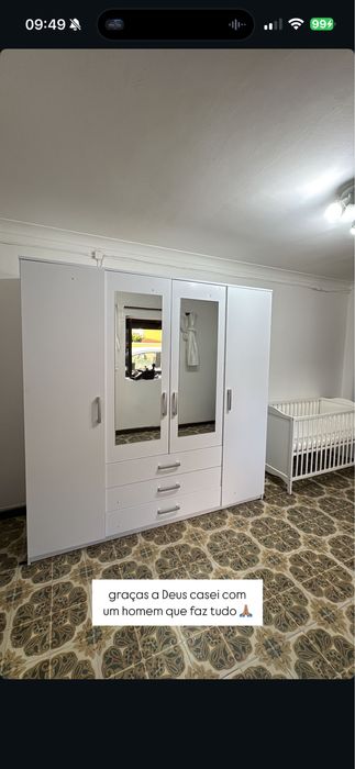 Roupeiro 3 gavetas 4 portas