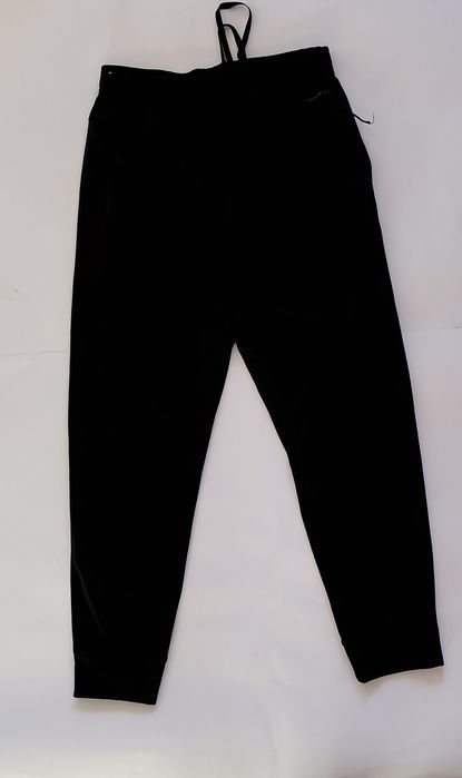 Czarne męskie spodnie ocieplane Nike M joggersy dresy