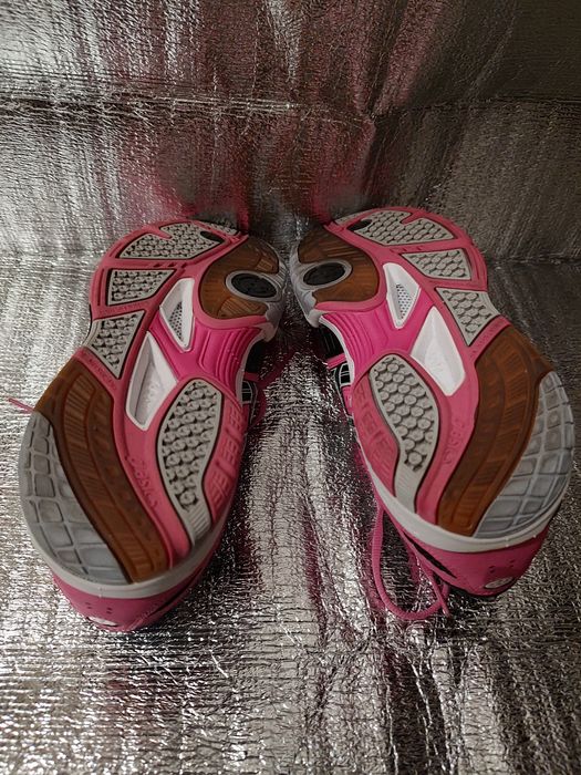 Asics Gel-Cyber power buty do siatkówki 40