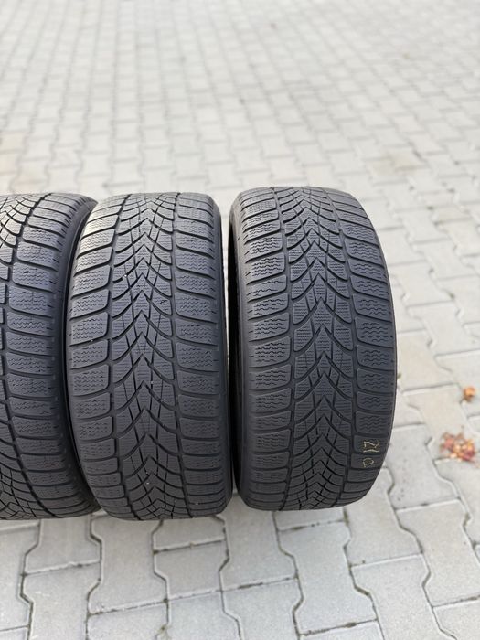 Колеса/резина/гума 225/50R17 Dunlop