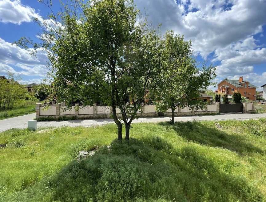 5 соток. Нові Безрадичі. Престижна локація! Красиве, елітне місце!