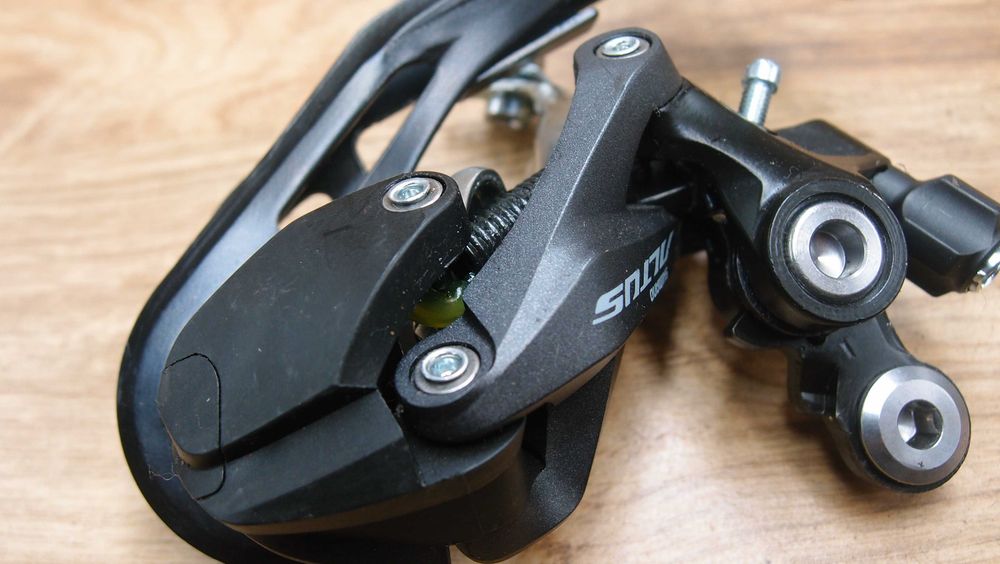 nowa tylna przerzutka Shimano altus RD-M2000 9 speed