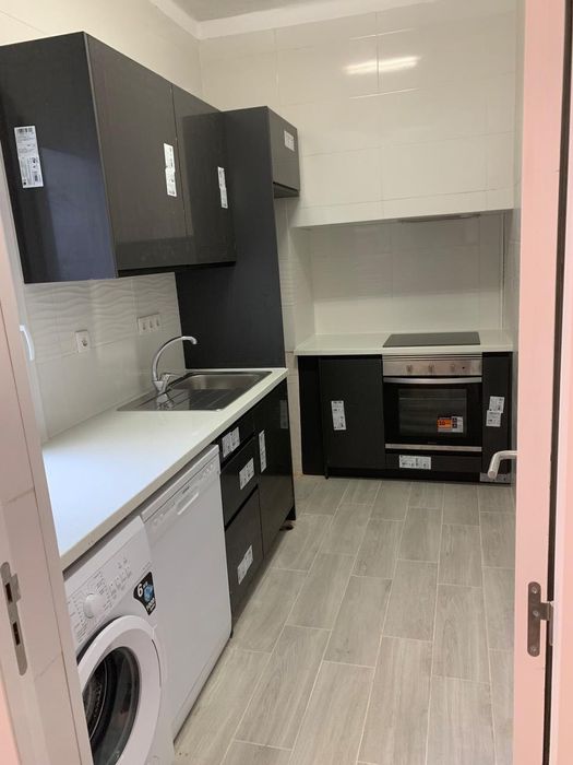 Apartamento T2 totalmente remodelado localizado em Torres Novas