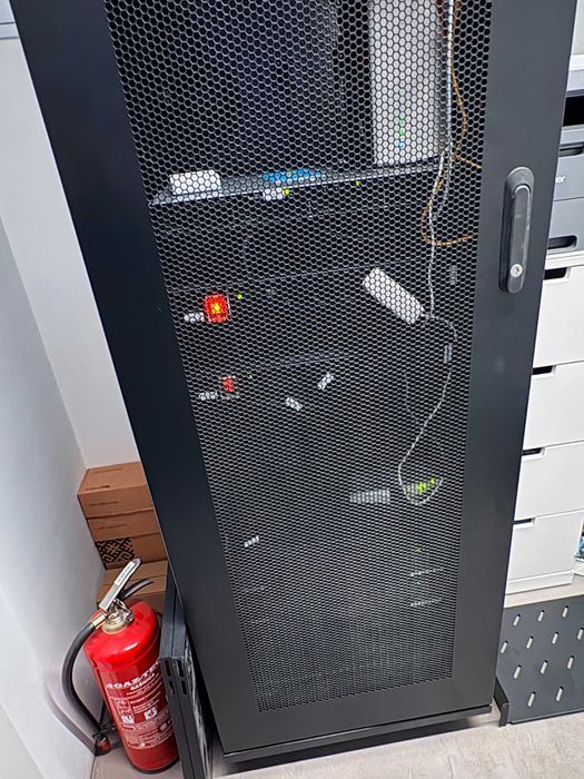 Szafa Rack 19 | 42U | 800x1000 Lanberg z termostatem