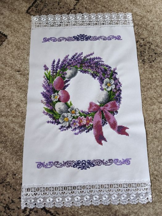 Пасхальні рушнички вишиті чеським бісером