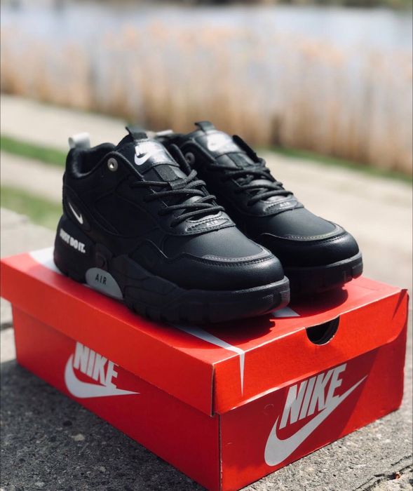Кроссовки найк мужские 42 размера / черыне масивные кросовки nike / Nike Air Max / топ предложение 699 грн / ликвидация остатков