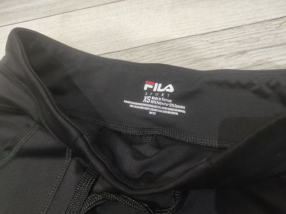 Spodnie sportowe rybaczki Fila
