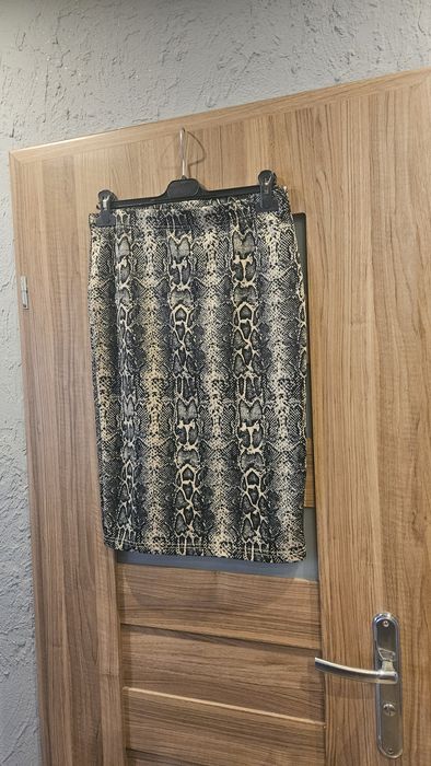 Spódnica tuba wężownica rozm M