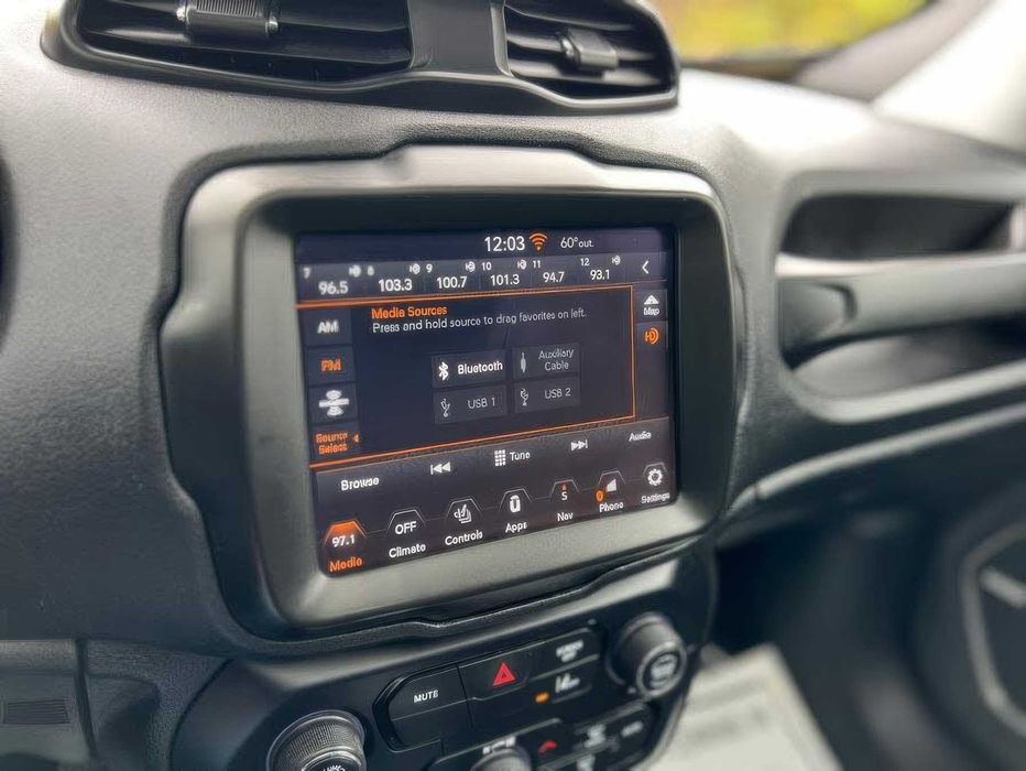 Jeep Renegade      2020