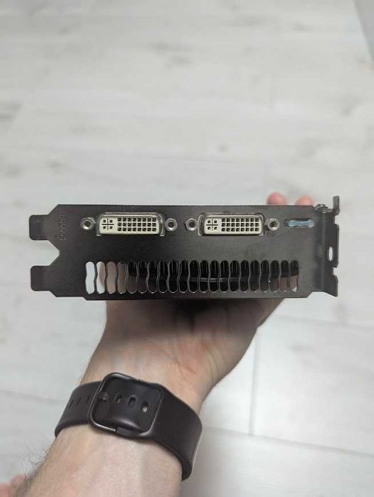 Відеокарта Gigabyte GeForce GTX 460 SE 1GB GDDR5