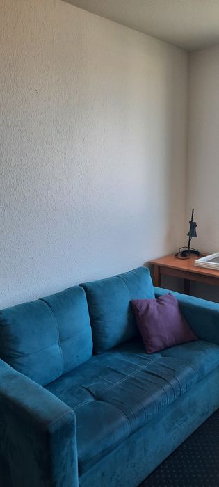 Sofa dwuosobowa z funkcją spania