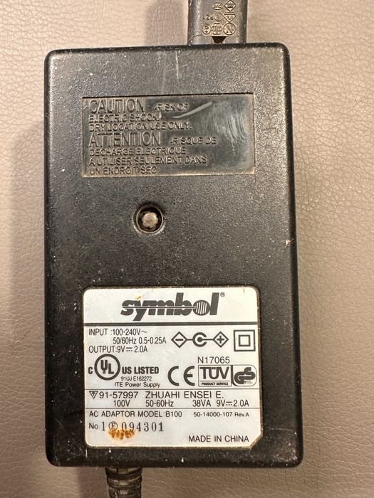 Zasilacz - ładowarka - 9V 2A