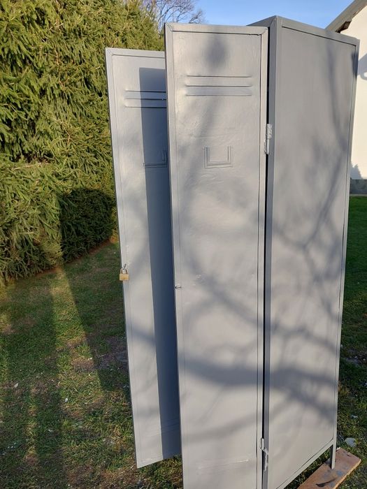 Sprzedam szafę metalowa