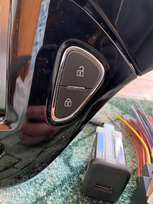 Radio radionawigacja Opel Corsa E ramka,listwa,USB,przejściówka R3 R4