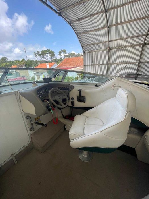Barco Crownline 210