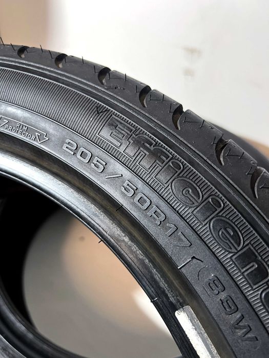 Pneus Goodyear Efficient Grip - 205/50/17 - Como NOVOS