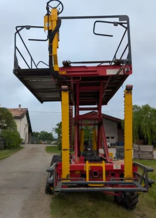 Samojezdna Platforma Sadownicza Poziomowanie boczne