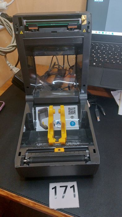 Термопринтер етикеток, штрих-кодів Zebra ZD420 для Нової Пошти