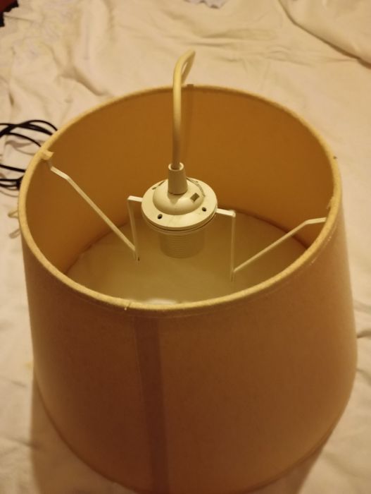 Conjunto candeeiro teto e dois mesinhas