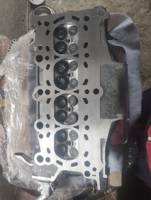 Головка блоку циліндрів