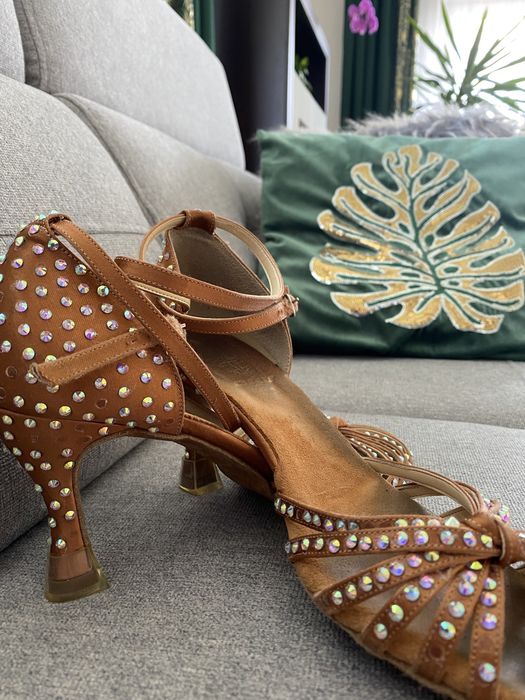 Oryginalne buty do salsy Artis