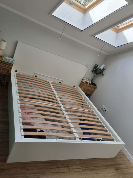 Łóżko Ikea Malm + 2 materace Ikea Akrehamn