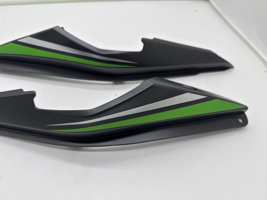 Kawasaki versys 650 ogon tyl zadupek owiewka L P