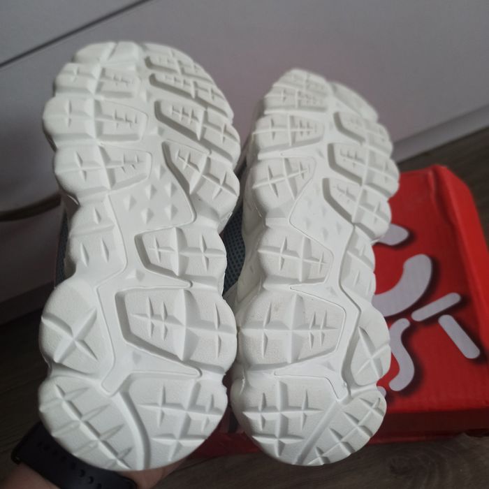 Новые кроссовки!