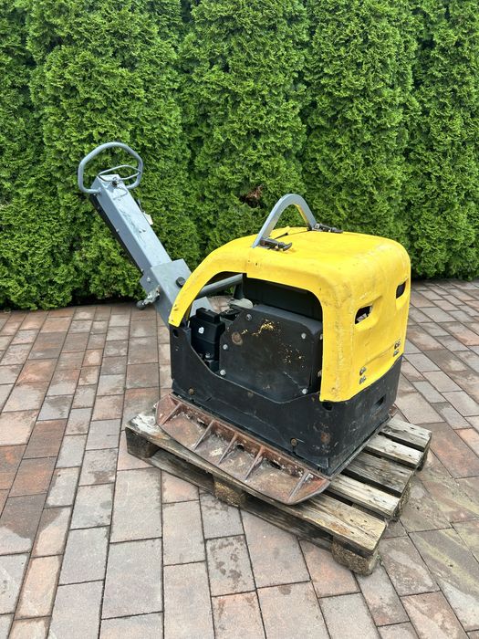 Zagęszczarka rewersyjna ubijaczka Atlas Copco LG504  2017