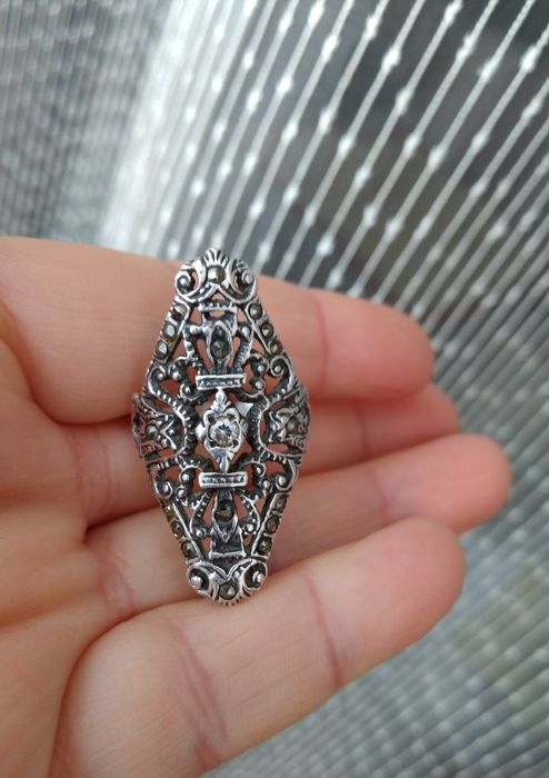 Anel em prata contrastada