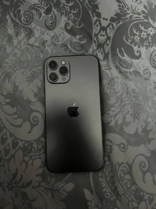 iPhone 12 про 256 гб