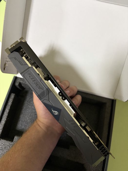 Ідеал! Asus ROG RX570 8GB