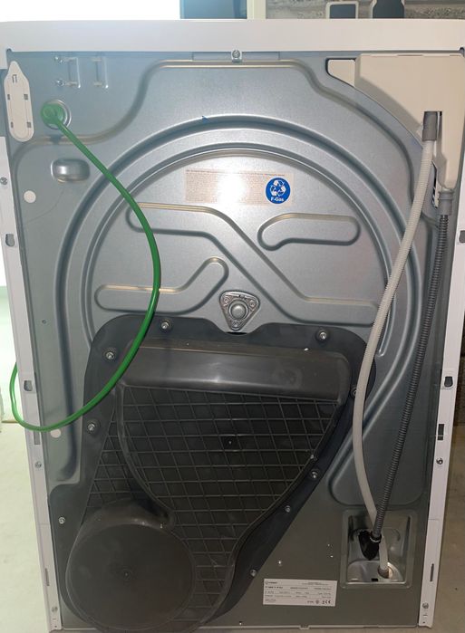 Máquina de Secar Roupa Indesit 7kg Bomba de Calor A+ – Como Nova (3 utilizações)