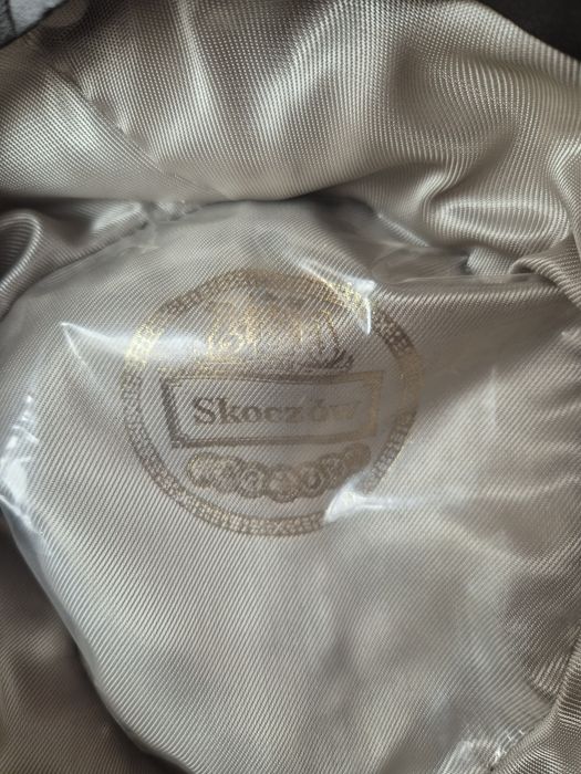 Szary kapelusz w kratkę Skoczów
