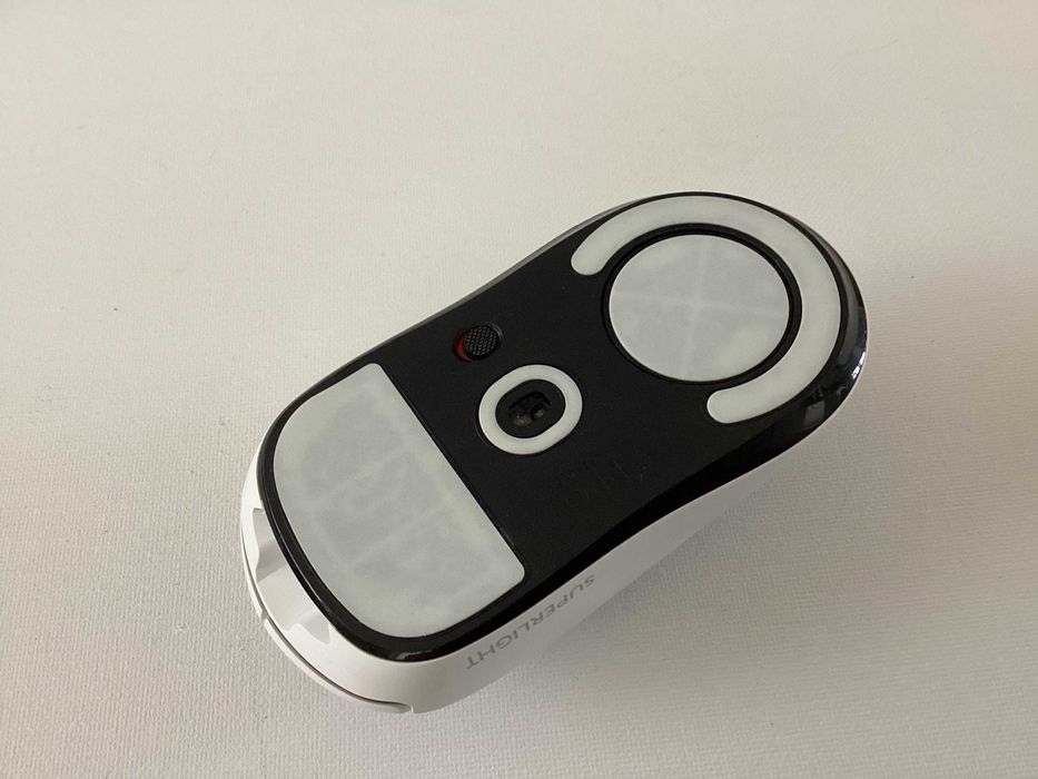 Logitech PRO X Superlight myszka