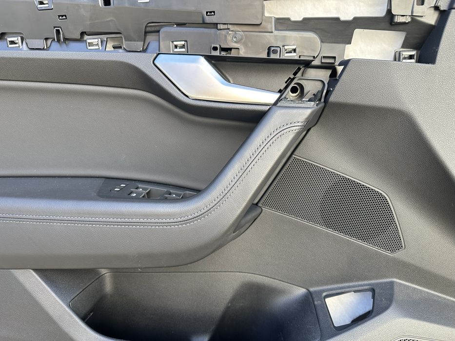 салон, сидіння, сидение на Touareg CR. R-line. ТУАРЕГ 3