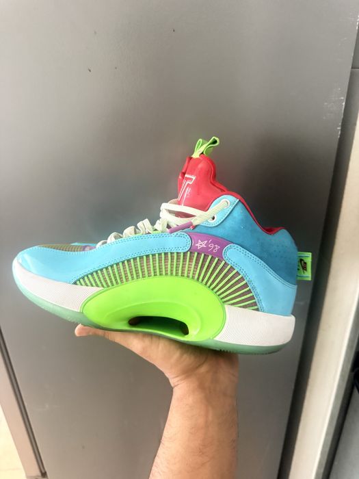 Jordan 35 PF “Jayson Tatum Greatest Gift” Tamanho 44 EU – Estado Impecável