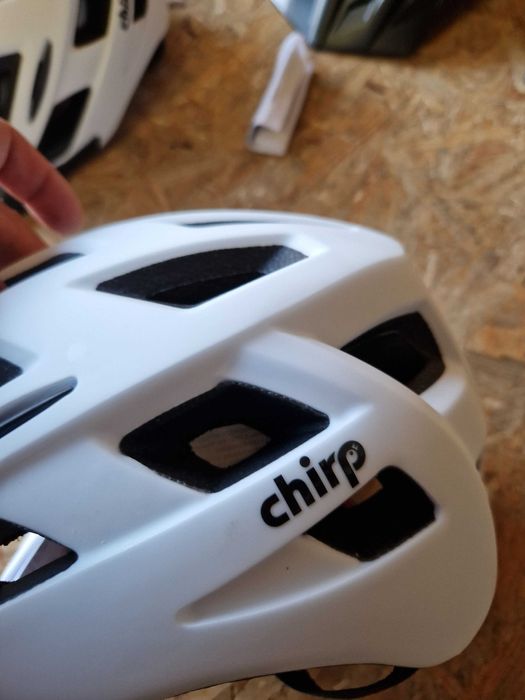Kask rowerowy z tylną lampką Biały Czarny Noma Chirp rozmiar S/M/L