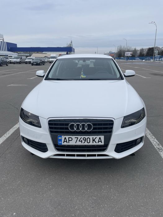 Ауді А4 б8 2010 рік