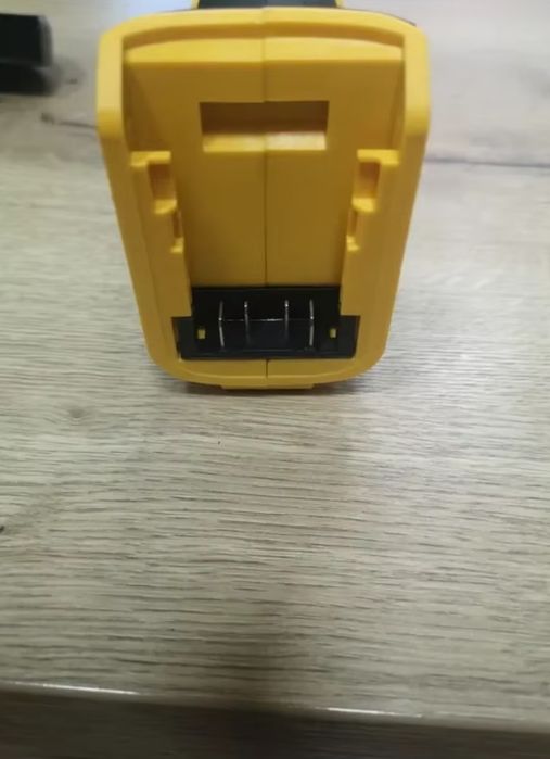 Rebarbadora a bateria 125mm 9000 RPM "obs:só a rebarbadora"