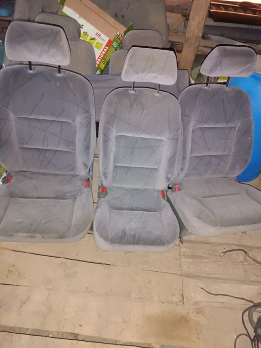 Ряд сидінь до Евасіон, Уліс, Пежо 807 та полка багажника