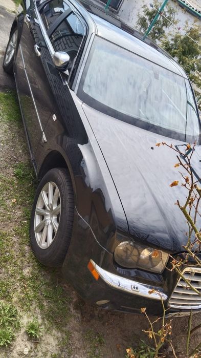 CHRYSLER 300C 2006 року випуску