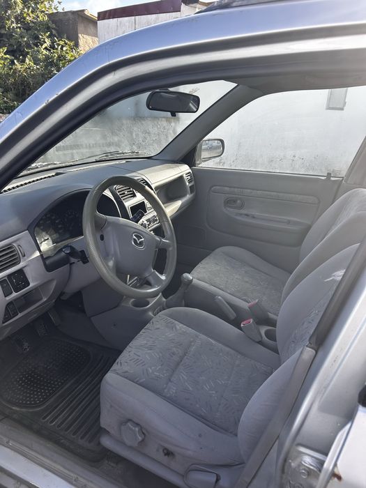 Mazda Demio 2000