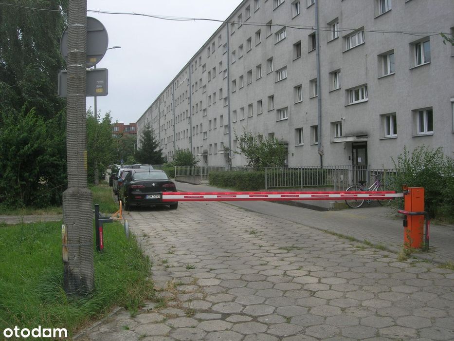 Blisko parku grabiszyńskiego i tramwaju ogrzewanie miejskie