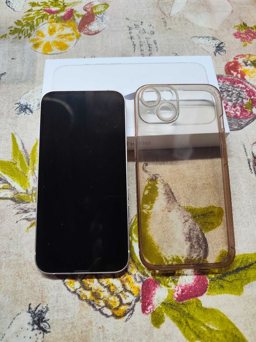 iPhone 13 Pearl White