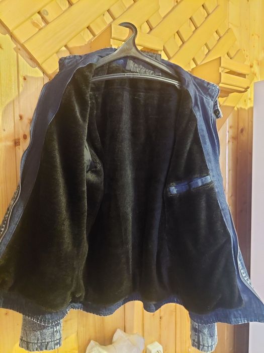 Продам одяг у гарному стані