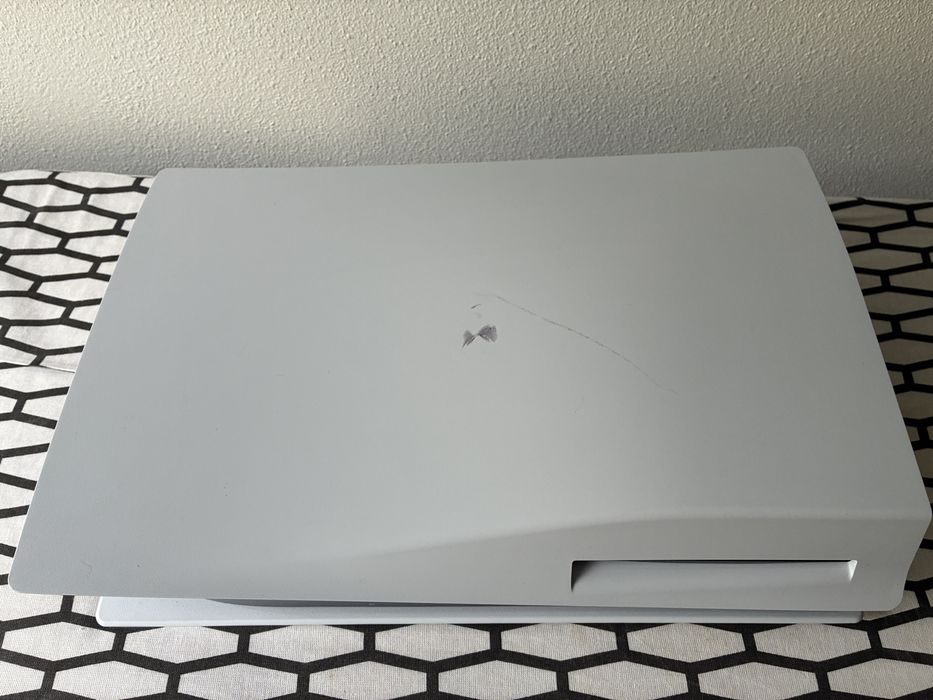 Consola PS5 c/leitor de disco