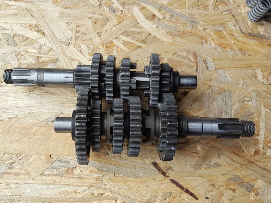 Silnik Hyosung Aquila GV 125 kosz wal tryb glowica cylinder skrzynia