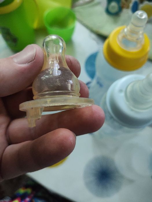 Продам бутылочки Avent,ниблер,соска,зубная щётка