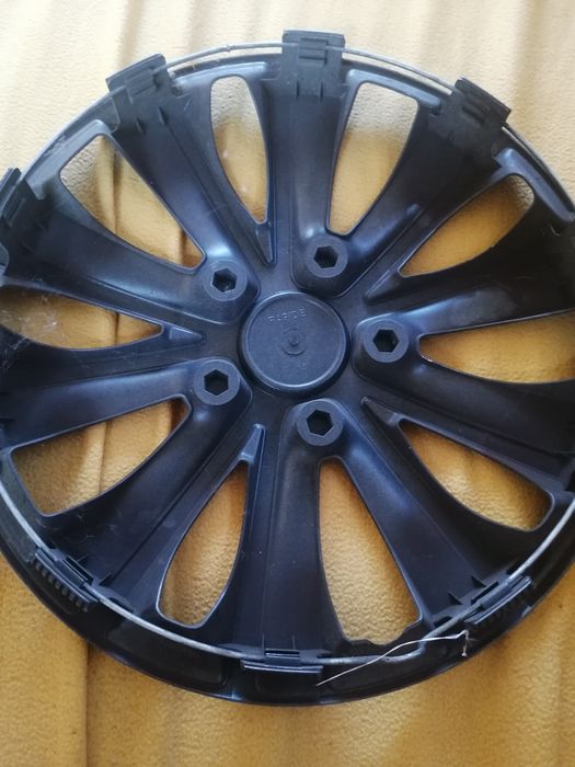 Kołpaki. 14 w bdb stanie